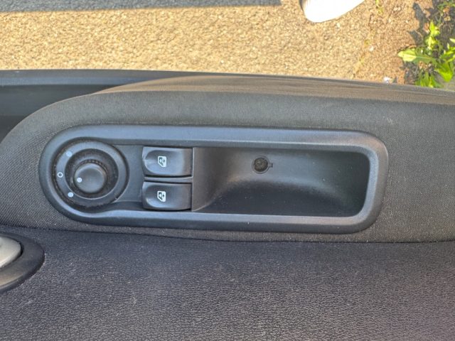 RENAULT Clio usata 11