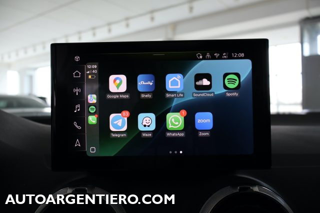 AUDI Q2 usata, con USB