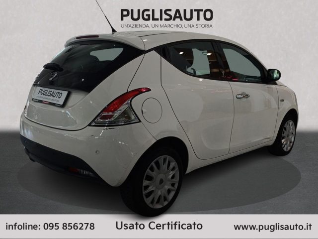 LANCIA Ypsilon usata, con Autoradio