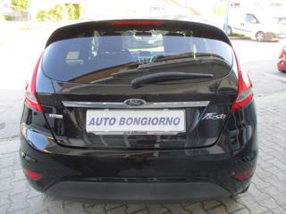FORD Fiesta usata, con Autoradio