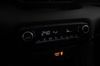 TOYOTA Yaris usata 11