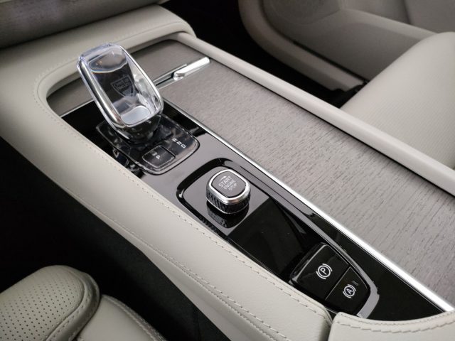 VOLVO XC90 usata, con Regolazione elettrica sedili