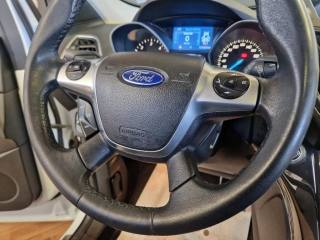 FORD Kuga usata, con Specchietti laterali elettrici