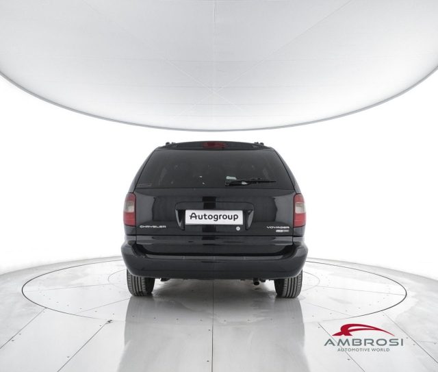 CHRYSLER Voyager usata 5