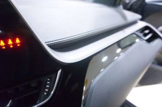 TOYOTA C-HR usata, con USB