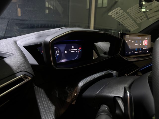 PEUGEOT 2008 usata, con Controllo vocale