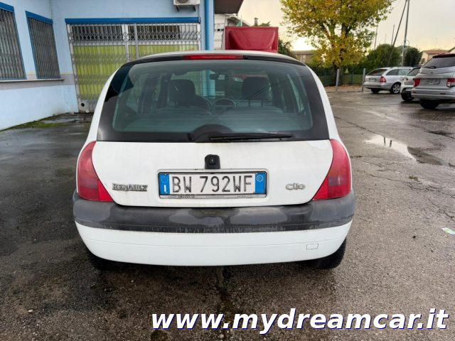 RENAULT Clio usata 18