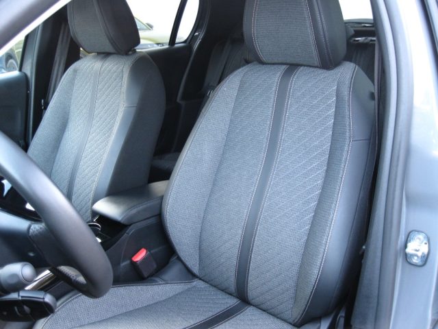 PEUGEOT 208 usata, con Isofix