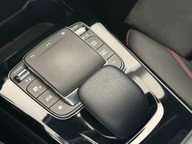 MERCEDES-BENZ A 180 usata, con Bracciolo