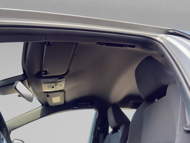 TOYOTA Corolla usata, con Specchietti laterali elettrici