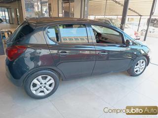 OPEL Corsa usata, con Autoradio