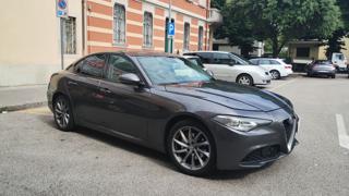 ALFA ROMEO Giulia usata, con Autoradio