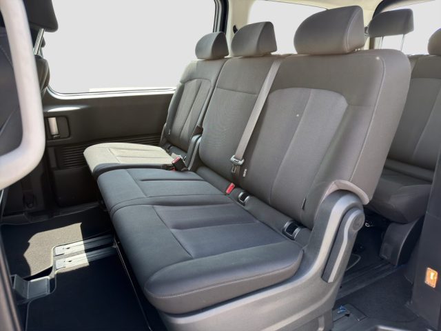 HYUNDAI Staria usata 10