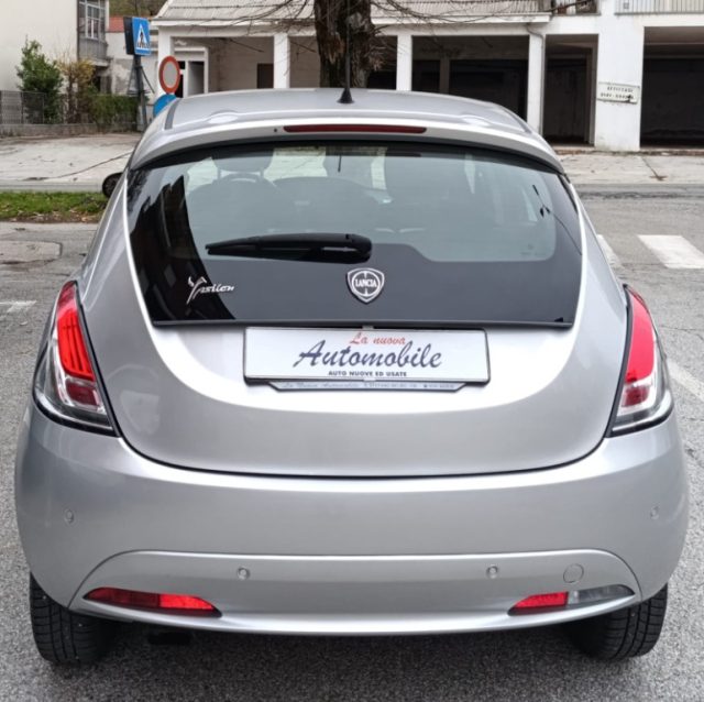 LANCIA Ypsilon usata, con Autoradio