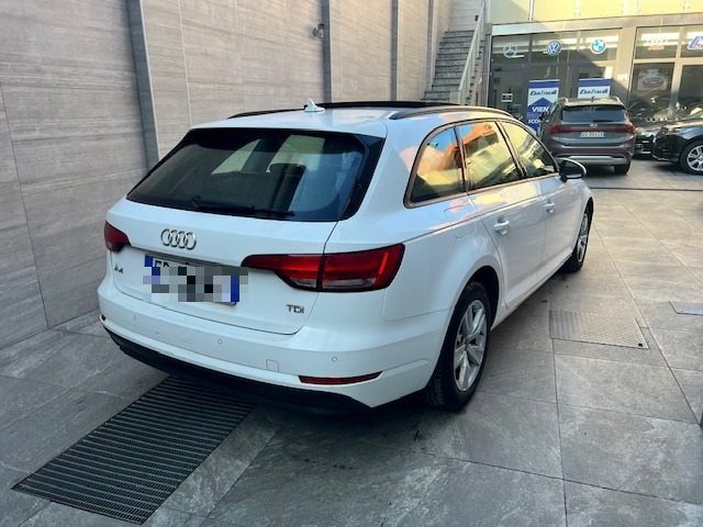 AUDI A4 usata, con Airbag Passeggero