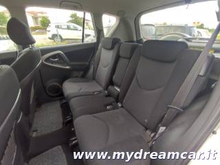 TOYOTA RAV 4 usata 17
