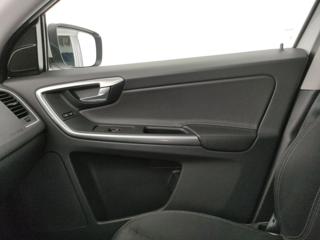 VOLVO XC60 usata, con Fari LED