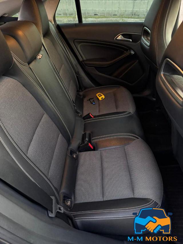 MERCEDES-BENZ CLA 180 usata, con Specchietti laterali elettrici