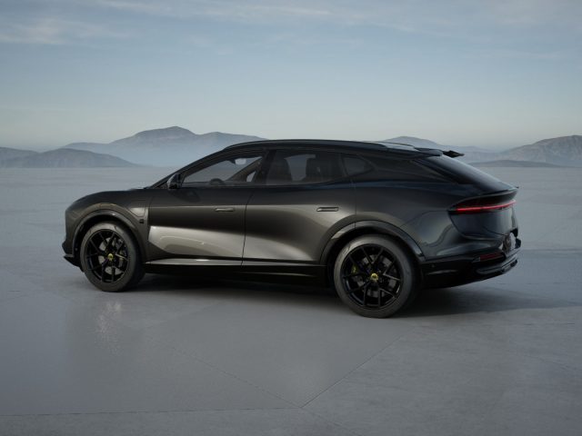 LOTUS Eletre usata, con Airbag laterali
