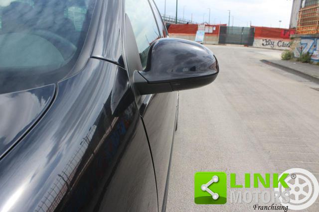 VOLKSWAGEN Golf usata, con Controllo automatico clima