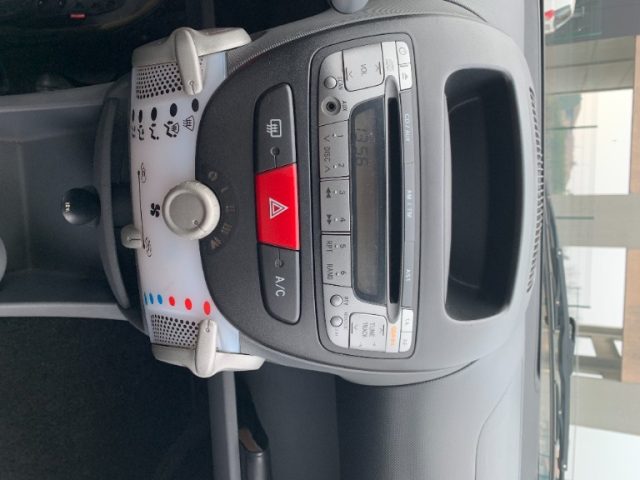 TOYOTA Aygo usata 14