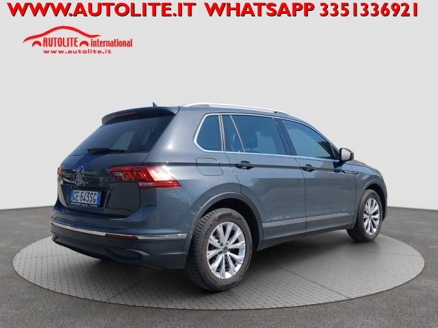 VOLKSWAGEN Tiguan usata, con Autoradio