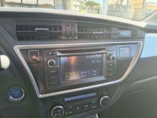 TOYOTA Auris usata, con Climatizzatore