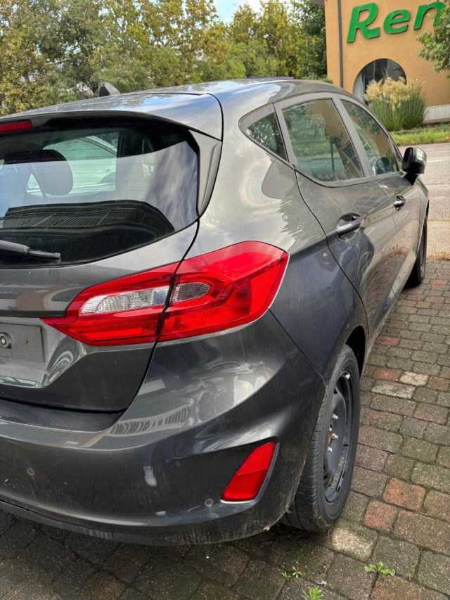FORD Fiesta usata, con ABS