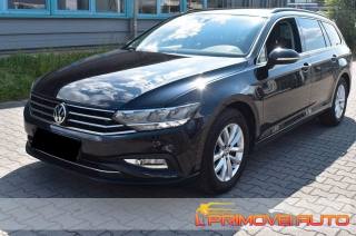 VOLKSWAGEN Passat Variant usata, con Cerchi in lega