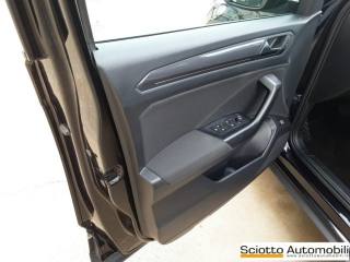 VOLKSWAGEN T-Roc usata, con Fendinebbia