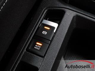 VOLKSWAGEN T-Roc usata, con Schermo multifunzione interamente digitale