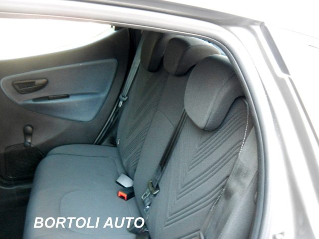 LANCIA Ypsilon usata, con Bluetooth