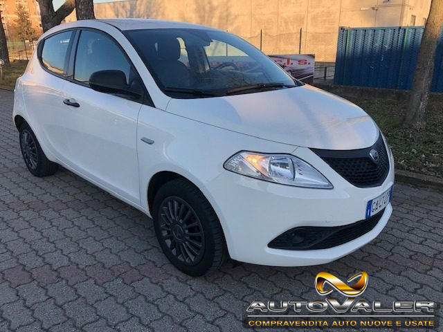 LANCIA Ypsilon usata, con Airbag