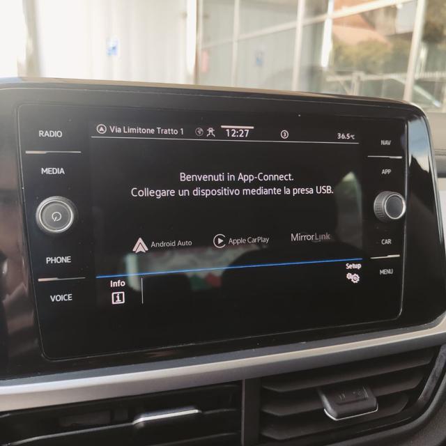 VOLKSWAGEN T-Roc usata 28