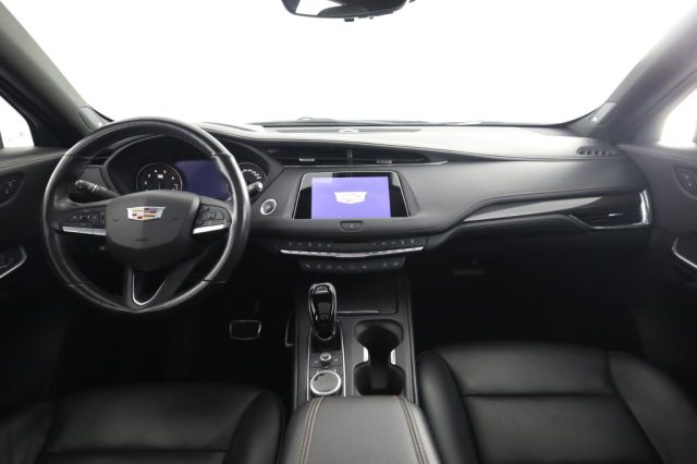 CADILLAC XT4 usata 10
