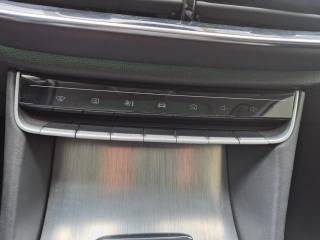 MG HS usata, con Luci diurne LED