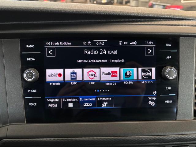 VOLKSWAGEN Caravelle usata, con Park Distance Control