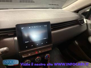 RENAULT Clio usata, con USB