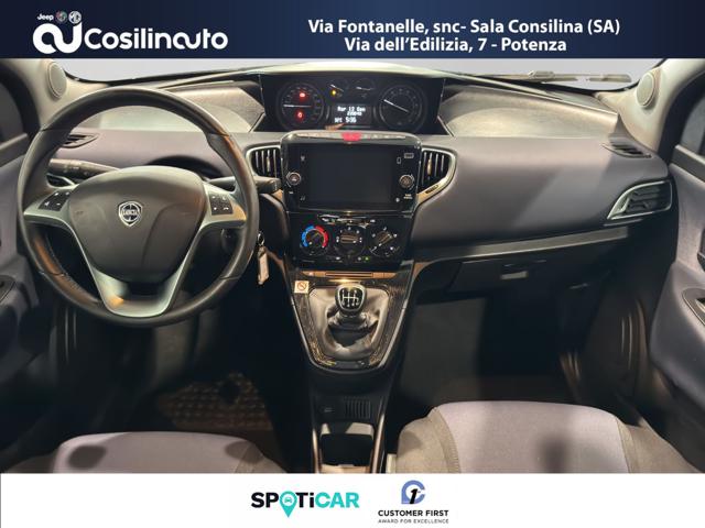 LANCIA Ypsilon usata, con ESP