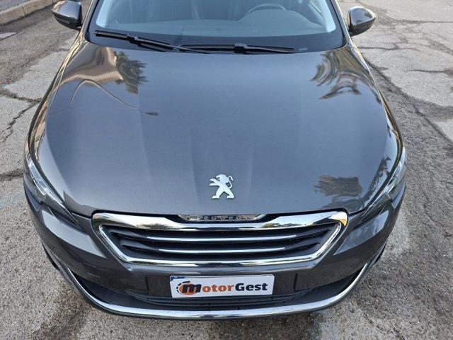 PEUGEOT 308 usata, con Autoradio digitale