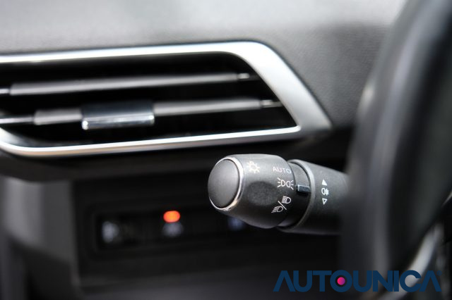 PEUGEOT 3008 usata, con Fari LED