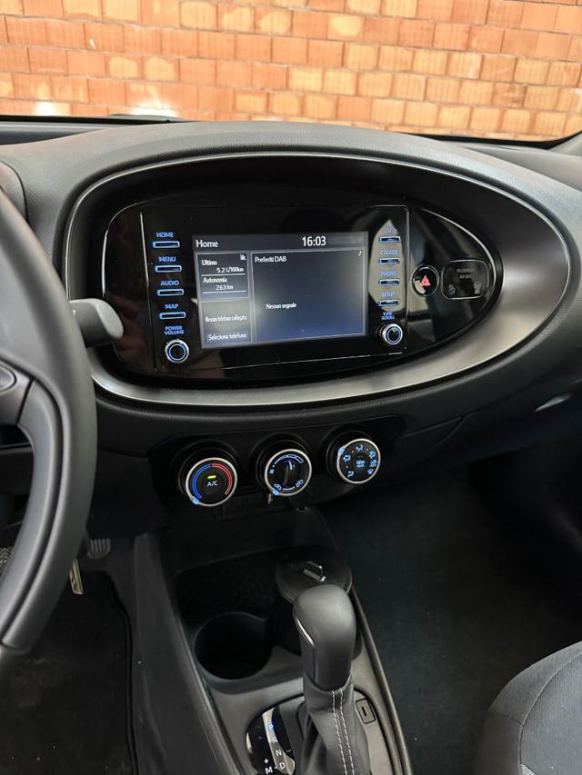 TOYOTA Aygo X usata, con Park Distance Control