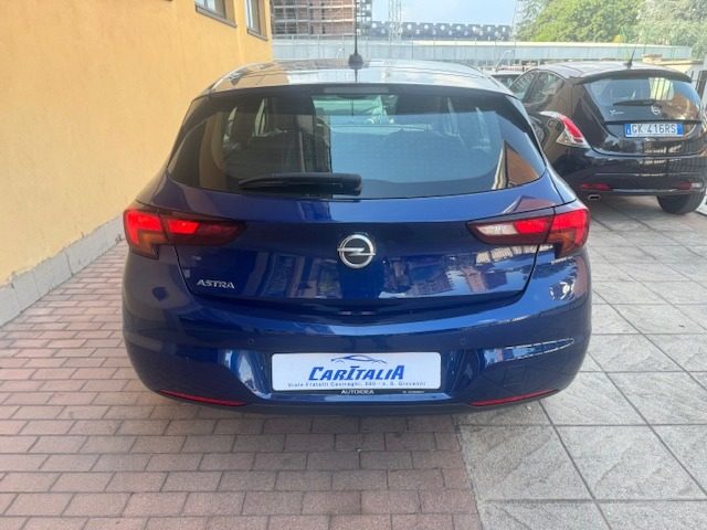 OPEL Astra usata, con Alzacristalli elettrici