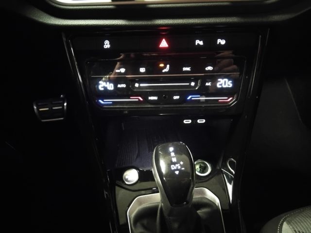 VOLKSWAGEN T-Roc usata, con Specchietti laterali elettrici