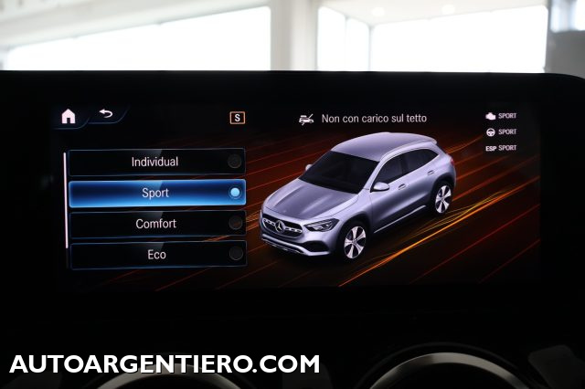 MERCEDES-BENZ GLA 200 usata, con Sedili riscaldati