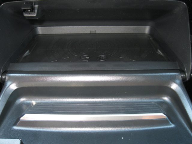 PEUGEOT 2008 usata, con Sedile posteriore sdoppiato