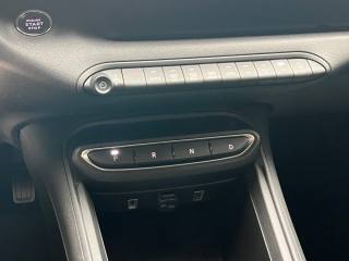 JEEP Avenger usata, con Touch screen