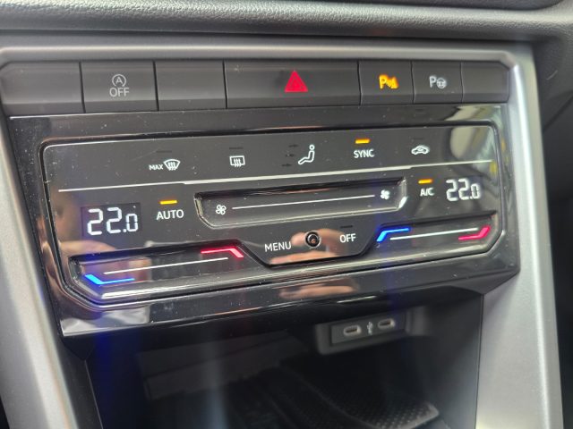 VOLKSWAGEN T-Roc usata, con Climatizzatore automatico, 2 zone
