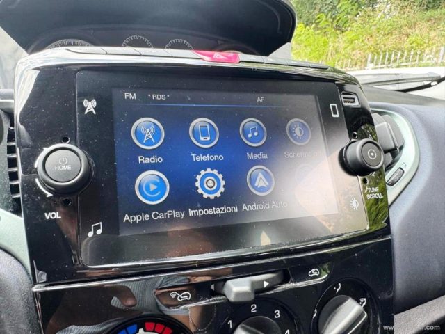 LANCIA Ypsilon usata, con Servosterzo
