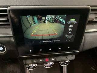 RENAULT Captur usata, con Fari LED